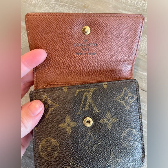 Louis Vuitton Double Snap Compact Wallet - Picture 6 of 8